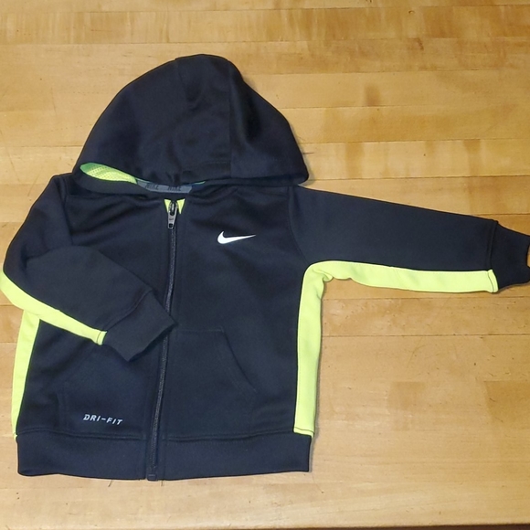 ⭐ 2/$20 ⭐ Nike track suit - Picture 2 of 6